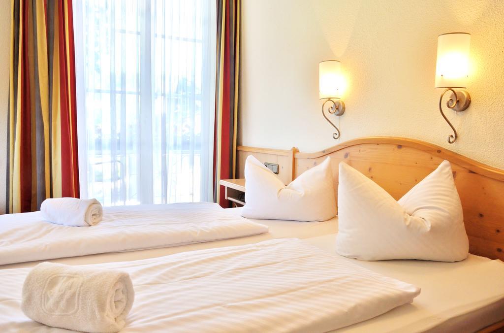 Hotel Alttolkewitzer Hof Dresden Ngoại thất bức ảnh
