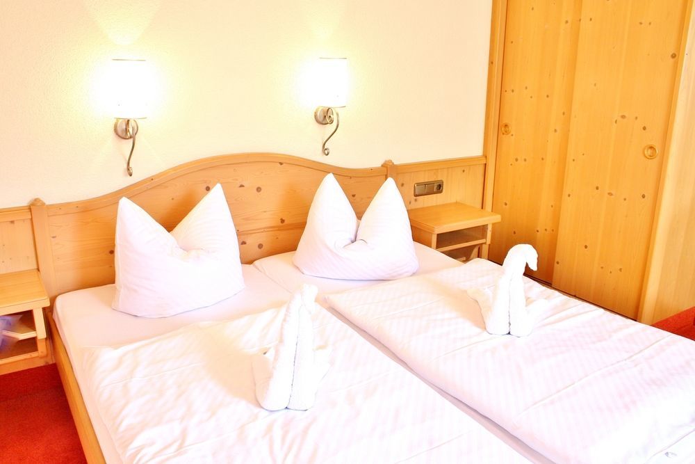 Hotel Alttolkewitzer Hof Dresden Ngoại thất bức ảnh