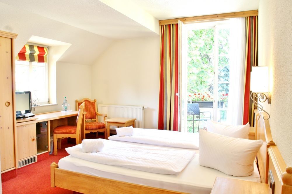 Hotel Alttolkewitzer Hof Dresden Ngoại thất bức ảnh