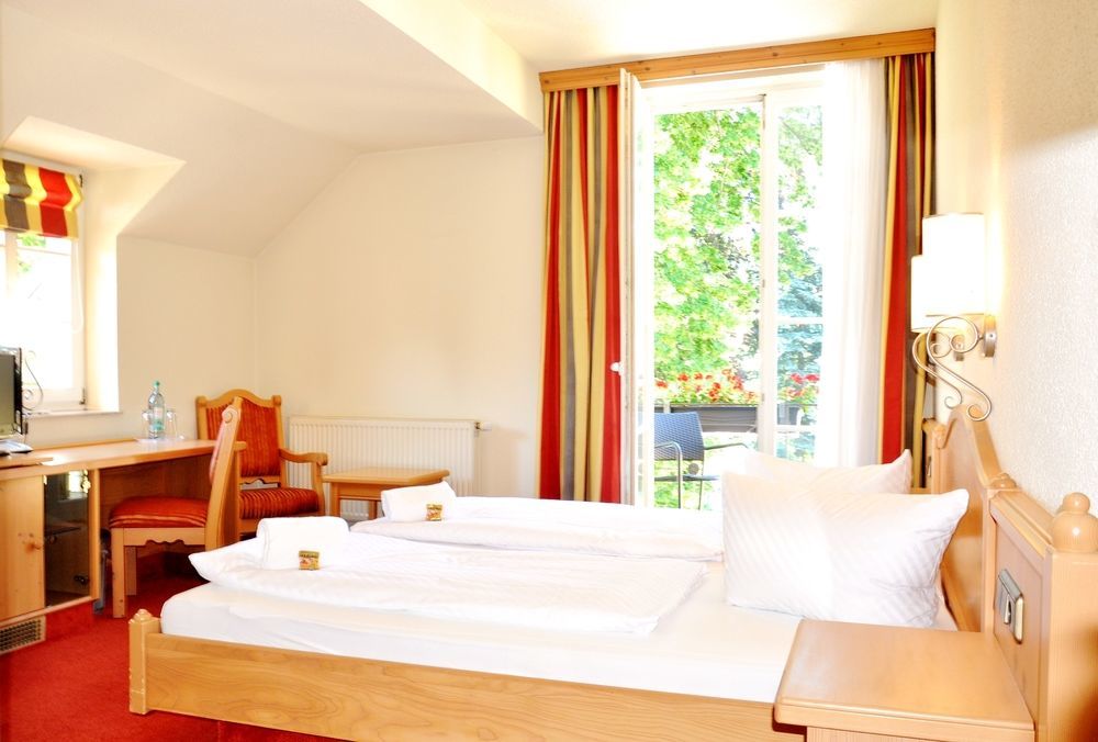 Hotel Alttolkewitzer Hof Dresden Ngoại thất bức ảnh
