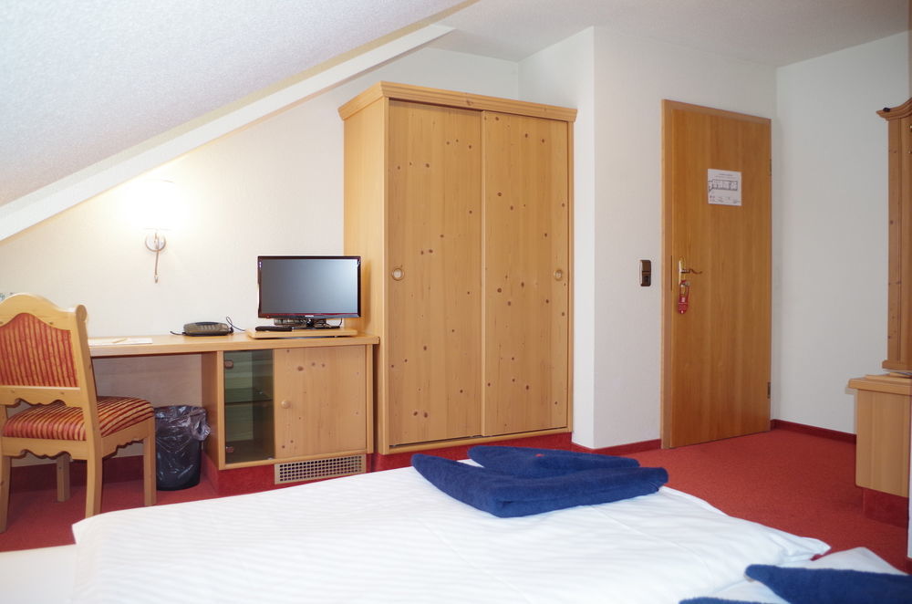 Hotel Alttolkewitzer Hof Dresden Ngoại thất bức ảnh